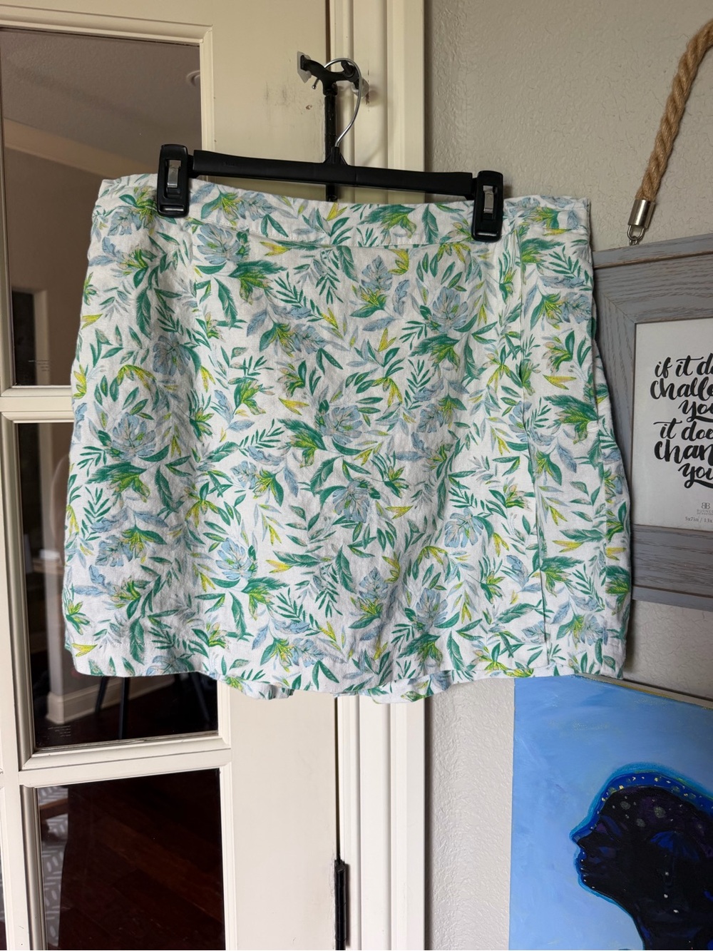 Ellen Tracy White Linen Skort with Green and Blue Leaf Print Women’s XL